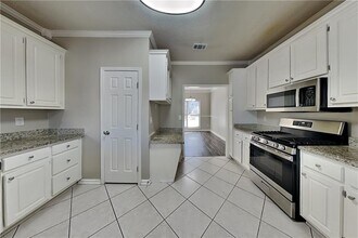 5305 Rutland Ct in Powder Springs, GA - Building Photo - Building Photo