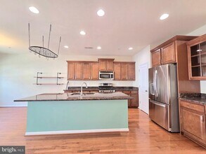 1113 Red Hawk Way in Severn, MD - Building Photo - Building Photo