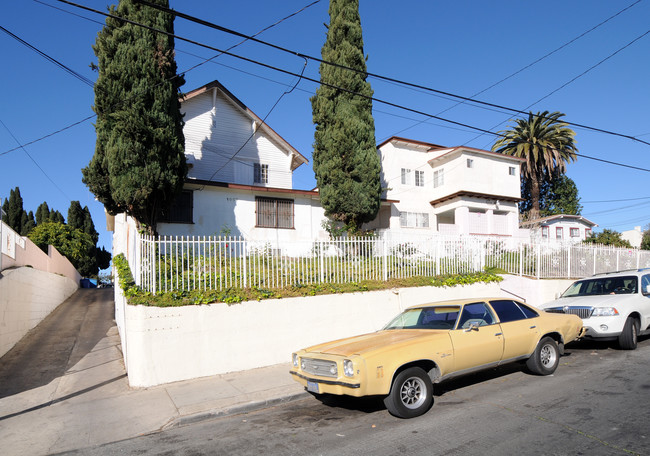 1029 N Bonnie Brae St in Los Angeles, CA - Building Photo - Building Photo