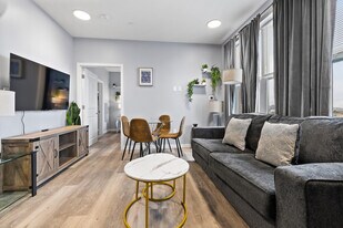 30 Beacham St in Everett, MA - Building Photo