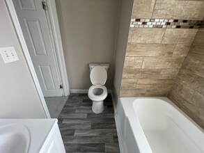 16902 Langley Ave in Highland Hills, OH - Building Photo - Building Photo