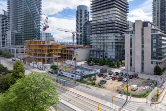 Water's Edge at the Cove in Toronto, ON - Building Photo - Building Photo