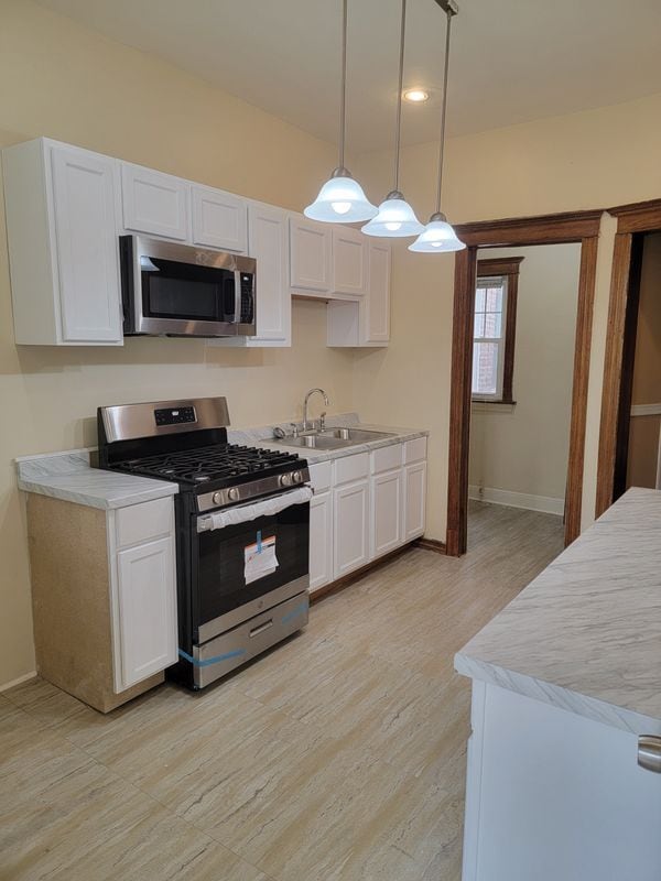 6328 S St Lawrence Ave in Chicago, IL - Foto de edificio - Building Photo