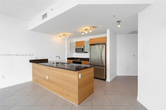 3301 NE 1st Ave, Unit H1607 in Miami, FL - Building Photo - Building Photo