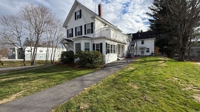 193 South Main St. in Newmarket, NH - Building Photo - Interior Photo