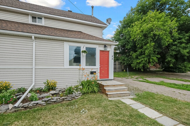 property at 84 McLachlin St S