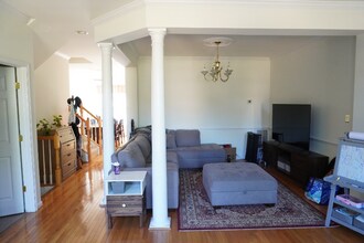 8596 Wyngate Manor Ct in Alexandria, VA - Building Photo - Building Photo