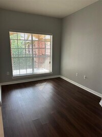 2815 Kings Crossing Dr photo'