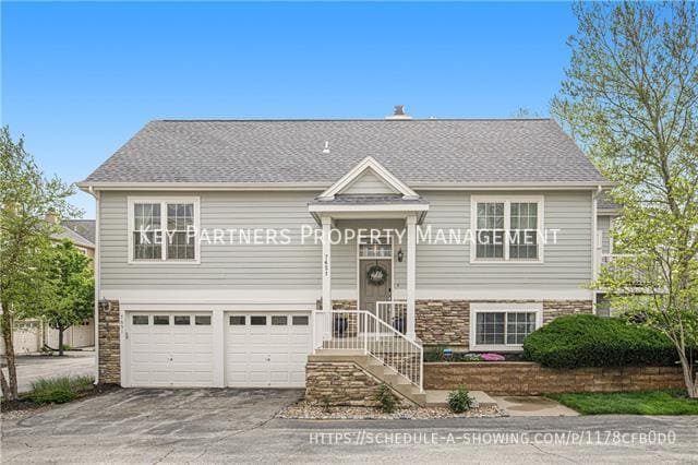 7651 W 158th Terrace in Overland Park, KS - Building Photo - Building Photo