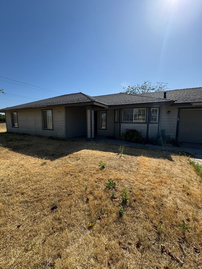 18969 Rd 25 1/2 in Madera, CA - Building Photo - Building Photo