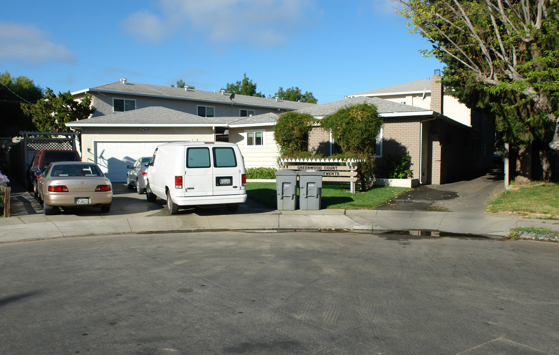 Garden Apartments in Cupertino, CA - Building Photo