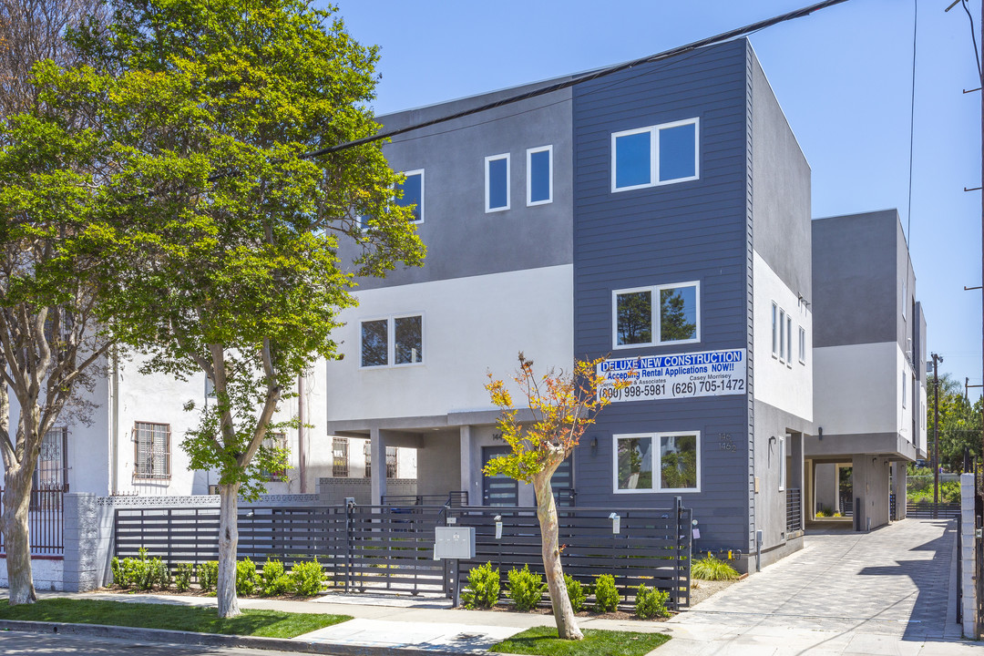 146 Rosemont Ave in Los Angeles, CA - Foto de edificio