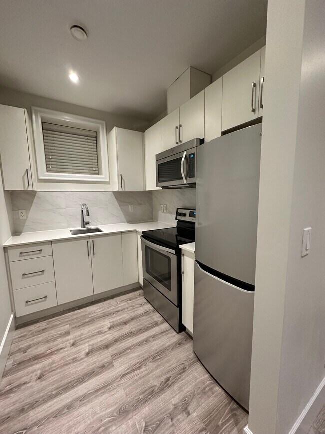 2885 41st Av E in Vancouver, BC - Building Photo - Building Photo