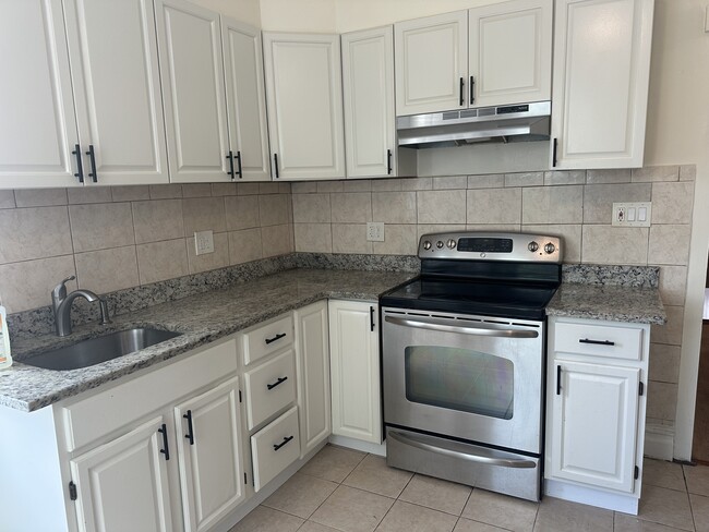 216 N Fulton St, Unit 2