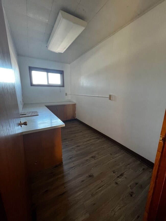 802-806 Queen Ave SE in Albany, OR - Building Photo - Building Photo