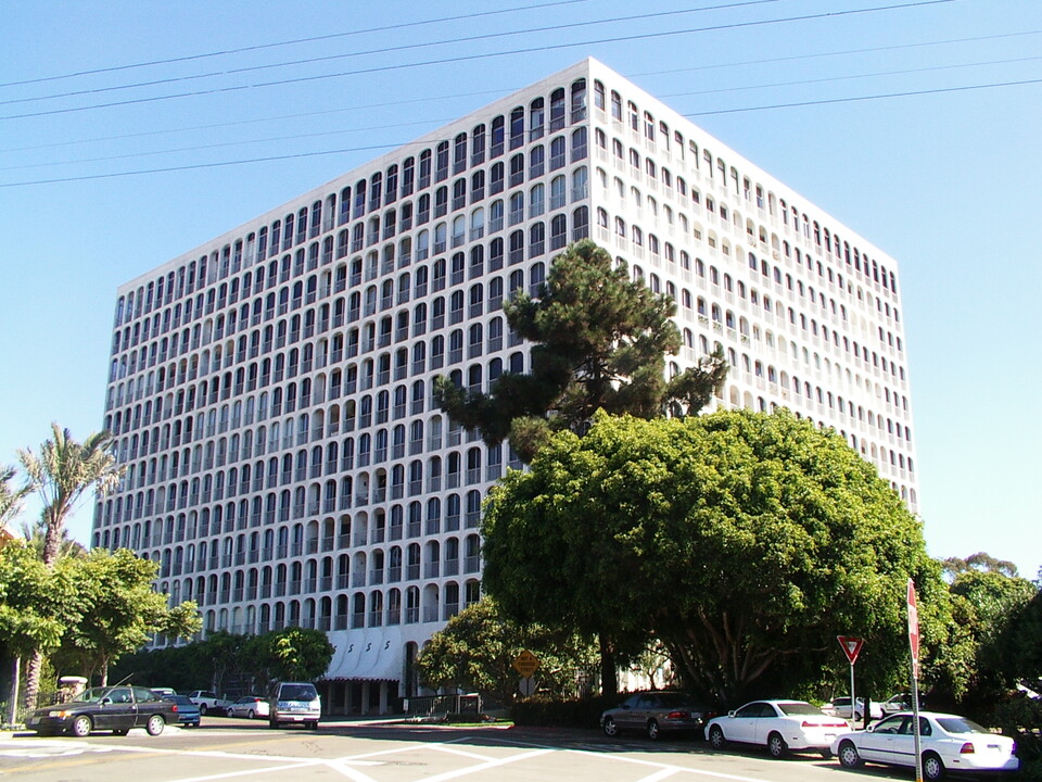 Seville in La Jolla, CA - Foto de edificio