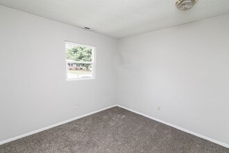 1207 Middleneck Dr in Salisbury, MD - Building Photo - Building Photo