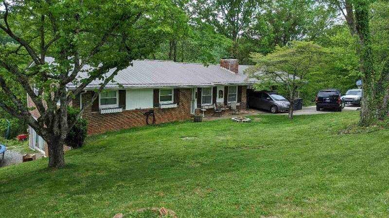 4805 Linda Ct-Unit -2 in Kingsport, TN - Foto de edificio