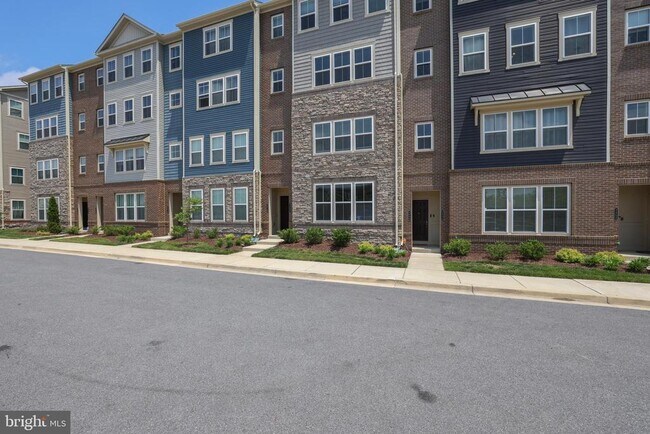 2808 Brewers Crossing Way in Severn, MD - Building Photo - Building Photo