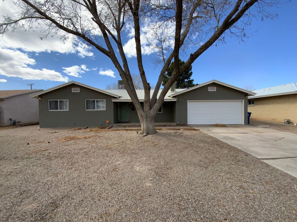 2809 Carolina St NE in Albuquerque, NM - Building Photo