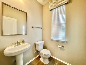 345 Fort William St in Hutto, TX - Building Photo - Building Photo