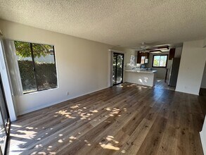 1904 Harriman Ln in Redondo Beach, CA - Building Photo - Building Photo