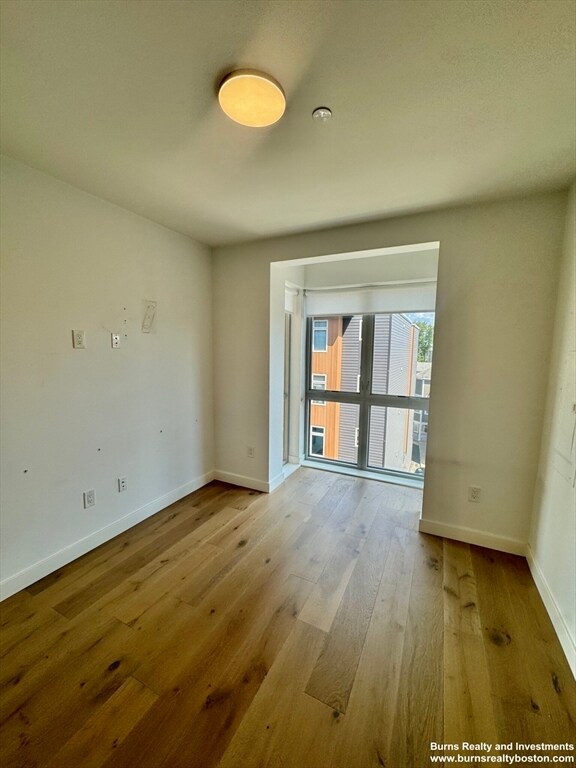 144 Old Colony Ave in Boston, MA - Building Photo - Building Photo