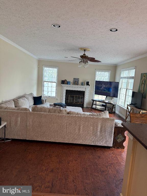 101 Tarks Ln in Severna Park, MD - Building Photo - Building Photo