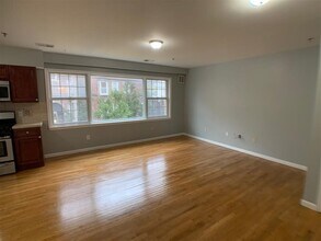 2700 Summit Ave in Union City, NJ - Foto de edificio - Building Photo