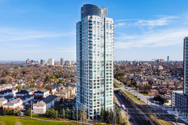 Minto Metropole in Ottawa, ON - Building Photo - Building Photo