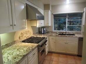 638 Riviera Cir in Nipomo, CA - Building Photo - Building Photo