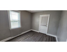 306 Alice St in Pittsburgh, PA - Foto de edificio - Building Photo