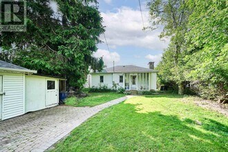 16 Ontoro Blvd in Ajax, ON - Building Photo - Building Photo