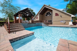 Park Hills Apartments in Cleveland, TN - Foto de edificio - Building Photo