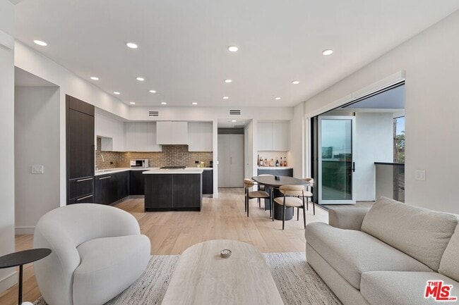 property at 505 S Barrington Ave