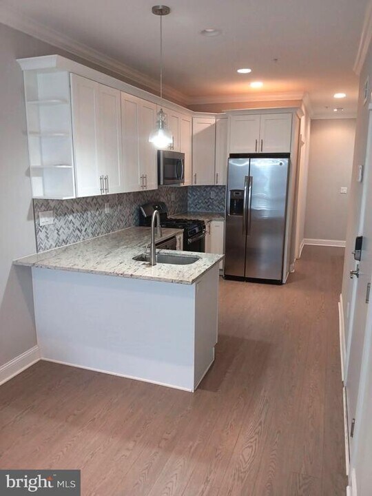 431 W Berks St in Philadelphia, PA - Building Photo