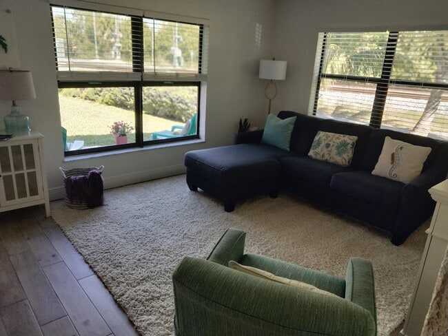 1150 NE County Line Rd in Jensen Beach, FL - Building Photo - Building Photo