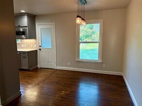 1009 Alice St in Denton, TX - Building Photo - Building Photo