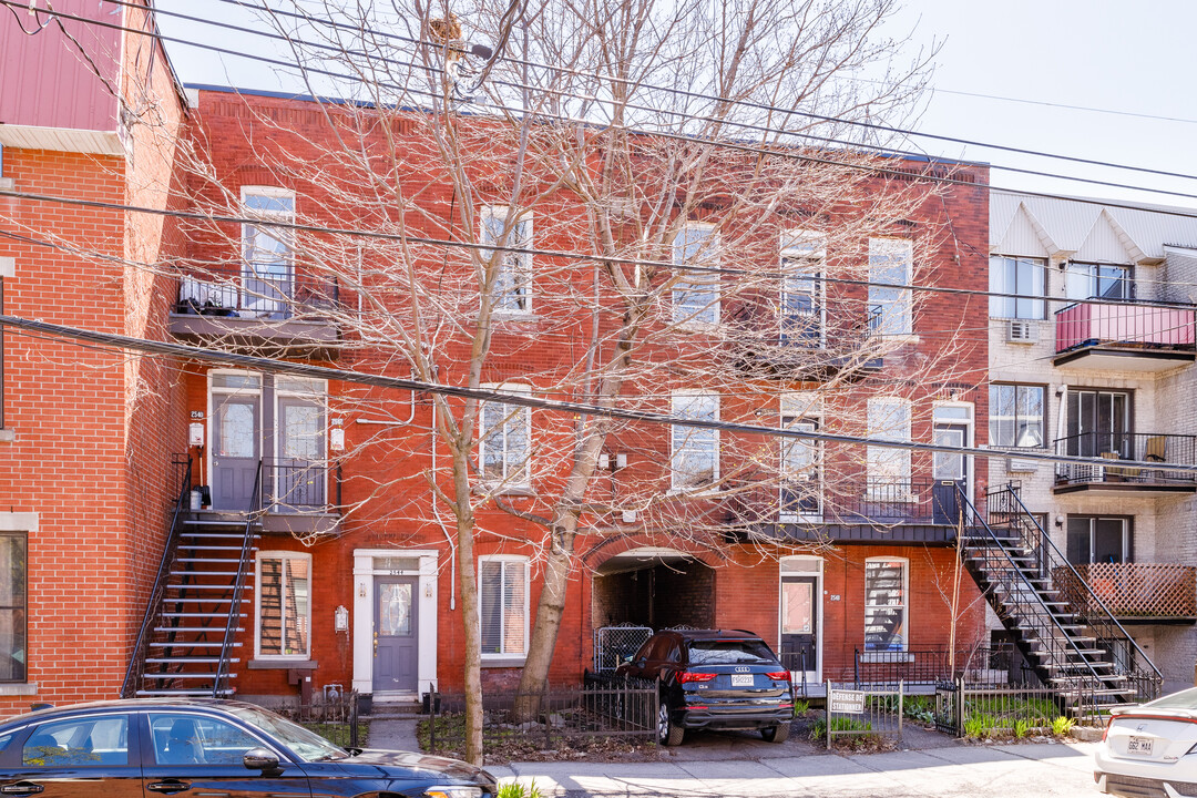 2544 Saint-Charles St in Montréal, QC - Building Photo