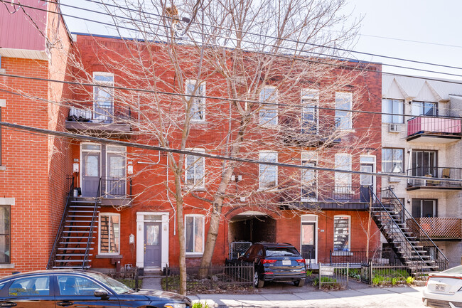 2544 Saint-Charles St