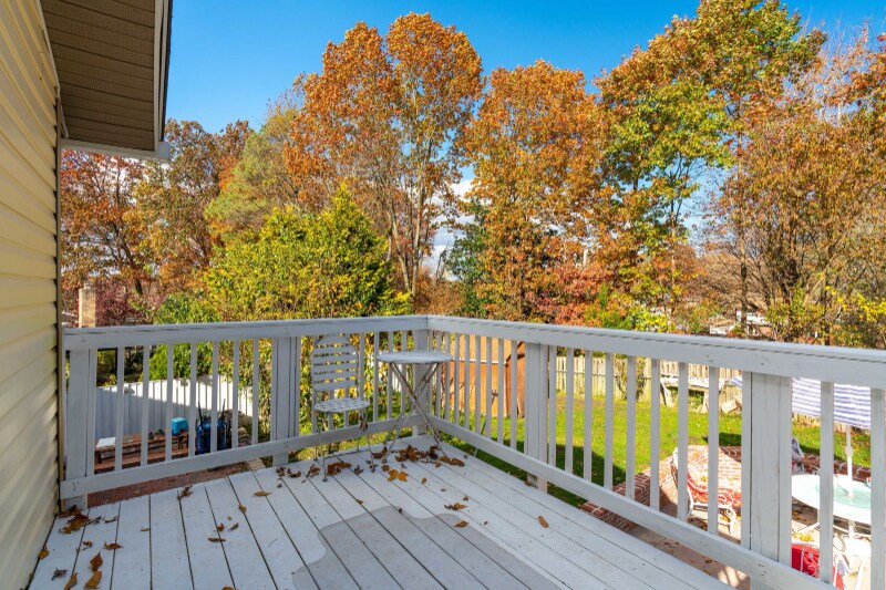 2512 Linwood Ln in Woodbridge, VA - Foto de edificio