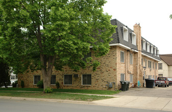 Walnut Apartments in Farmington, MN - Building Photo - Building Photo