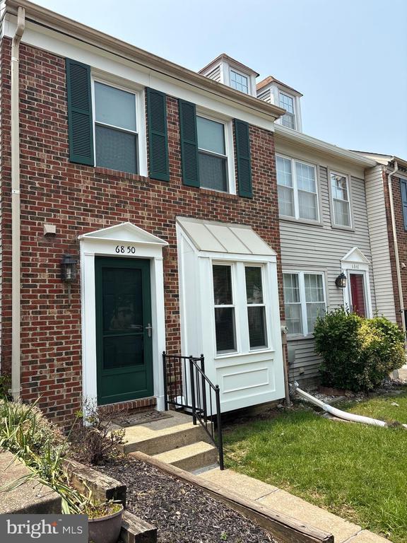 property at 6850 Ducketts Ln