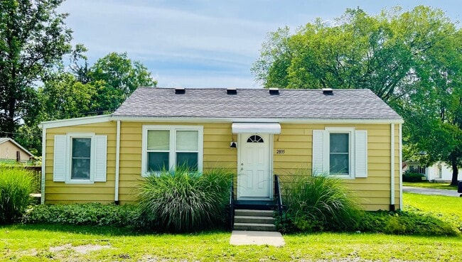 property at 2835 Harrison Ave