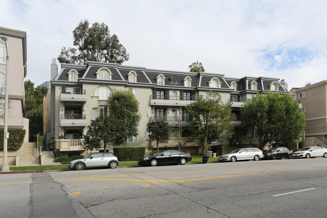 1824 South Beverly Glen Boulevard in Los Angeles, CA - Building Photo