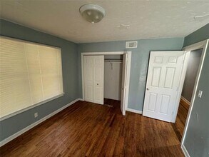 5000 Jerri Ln in Haltom City, TX - Building Photo - Building Photo