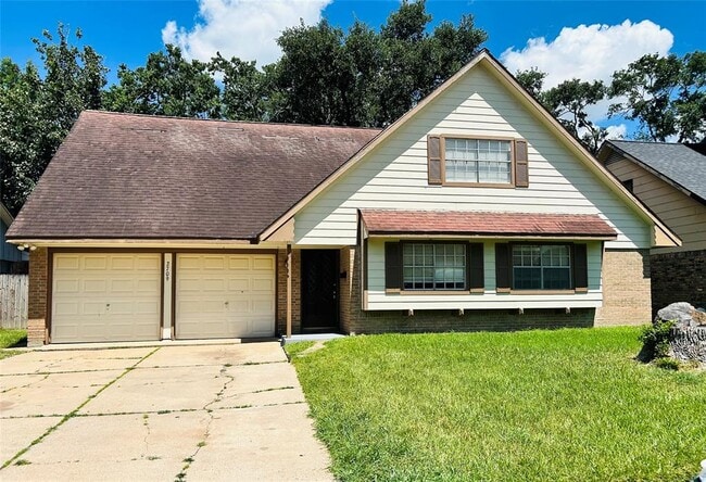property at 2709 Dewberry Ln