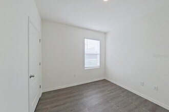 32162 Katelin Cir in Leesburg, FL - Building Photo - Building Photo