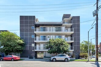 11776 Idaho Avenue, in Los Angeles, CA - Building Photo - Building Photo