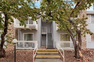 13454 E Jewell Ave in Aurora, CO - Building Photo